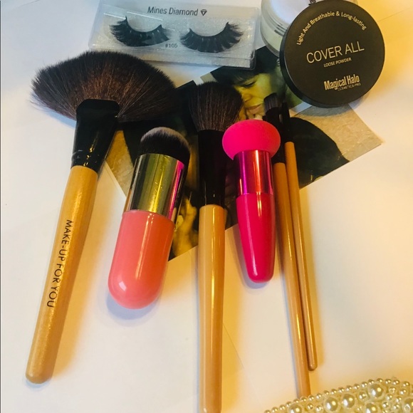 The Makeup Set 8 pcs Included Long Lasting Mineral Loose Powder - Picture 5 of 8